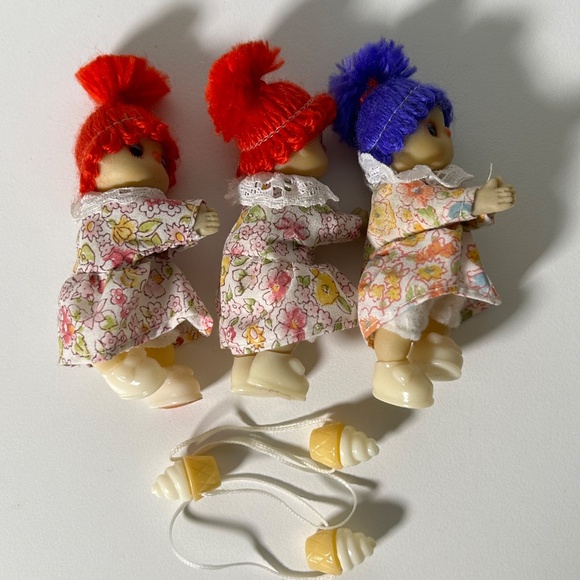 Vintage 80s Mini Ice Cream Hugger Dolls Set of 3 (DVS) - Picture 3 of 4